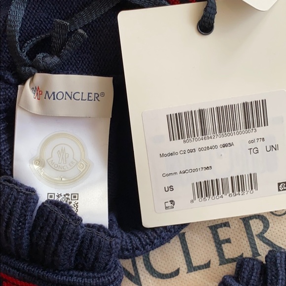 NEW Auth.MONCLER Hat/beanie w/GLOVES/mittens ITALY - Picture 7 of 16